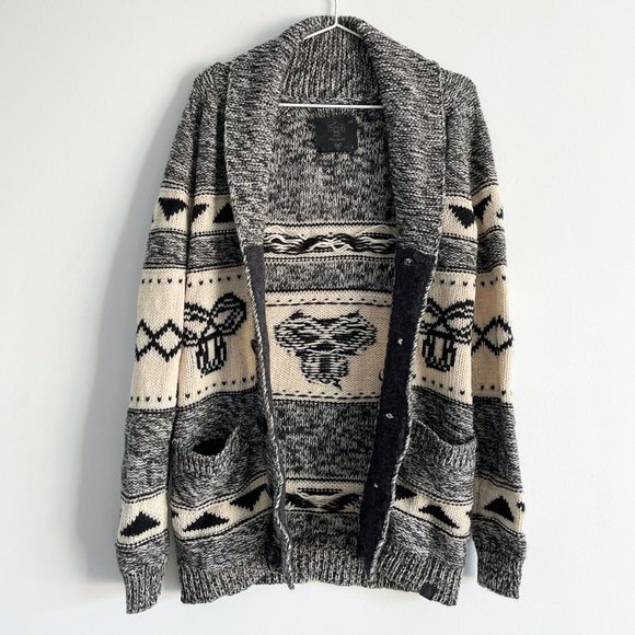 Aritzia TNA Black & White 100% Lambswool Knit Cardigan Shawl Collar Sweater Sz M - Picture 7 of 10